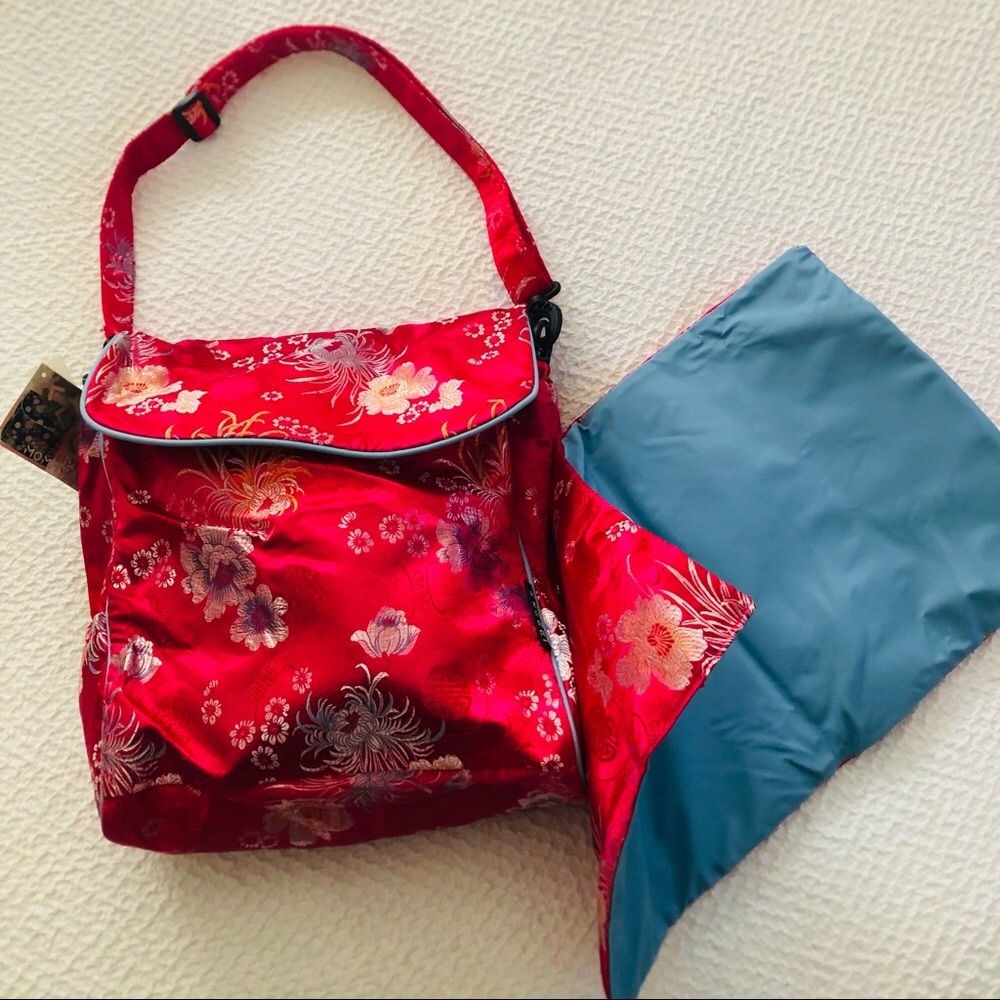 NEW Fushcia diaper bag w/ changing pad